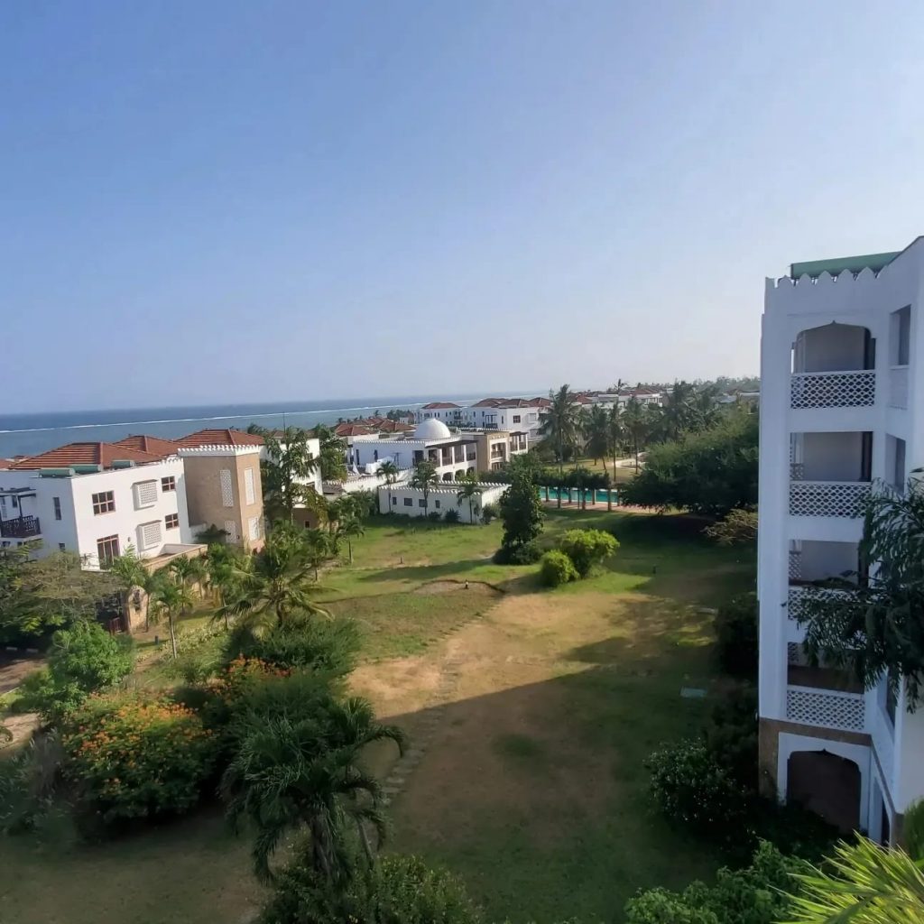 Beachfront apartments for rent in Kikambala North Coast